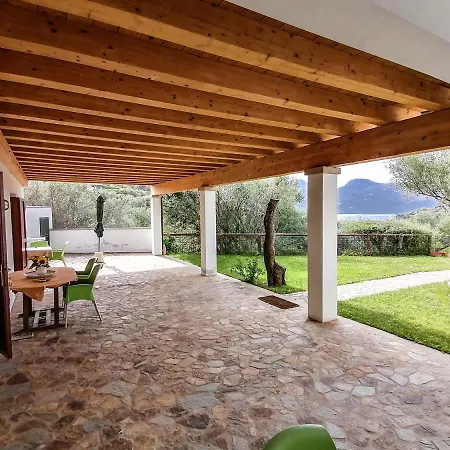 Su Terrabinu Bed & Breakfast *
